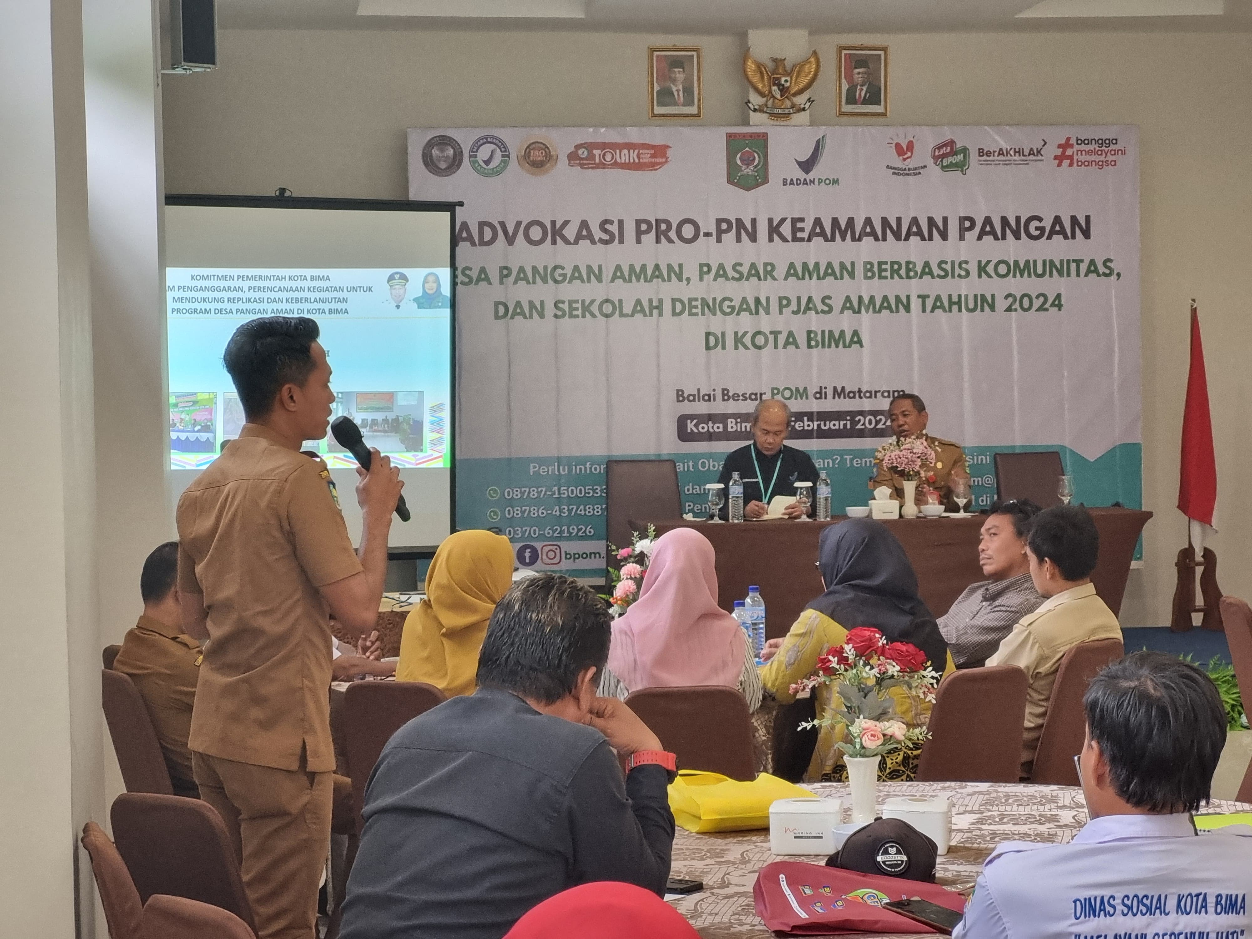 TANYA JAWAB: Kegiatan advokasi bersama seluruh pemangku kepentingan di Kota Bima dalam rangka mensosialisasikan dan penggalangan dukungan komitmen Pemda terhadap program Keamanan Pangan, Senin (5/2).