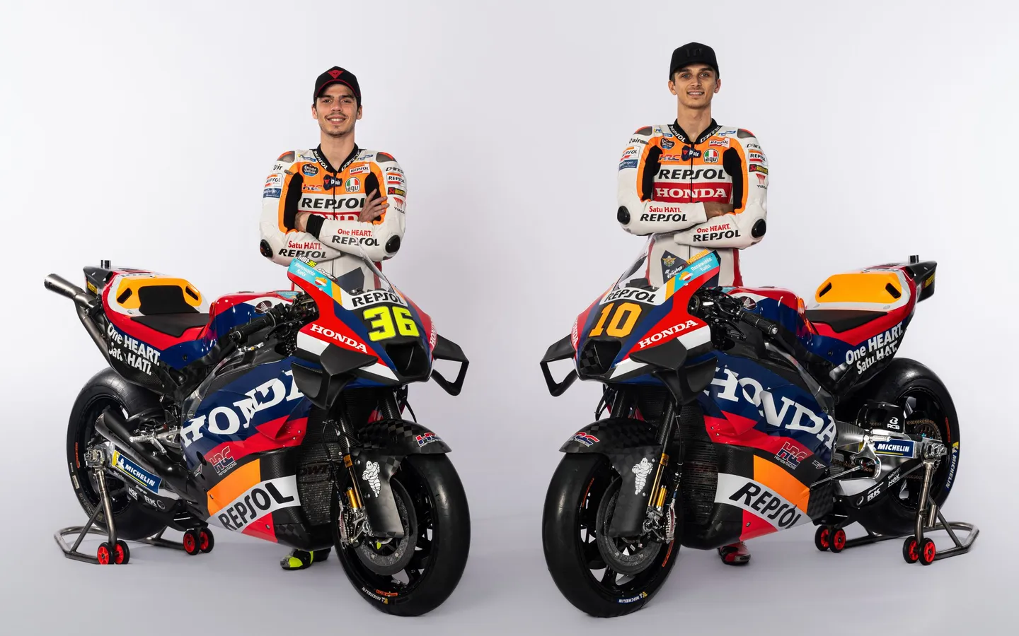 Corak baru yang menawan Tim Repsol Honda melengkapi pasangan muda dan bertalenta Joan Mir dan Luca Marini.  (foto : motogp.com)