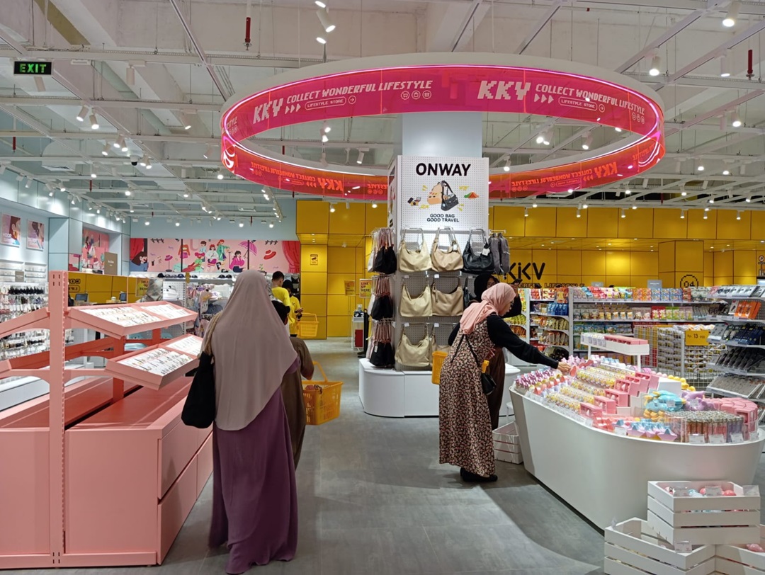 BARU DIBUKA: Gerai KKV di lantai 1 LEM yang baru dibuka belum lama ini.(FERIAL/LOMBOK POST)