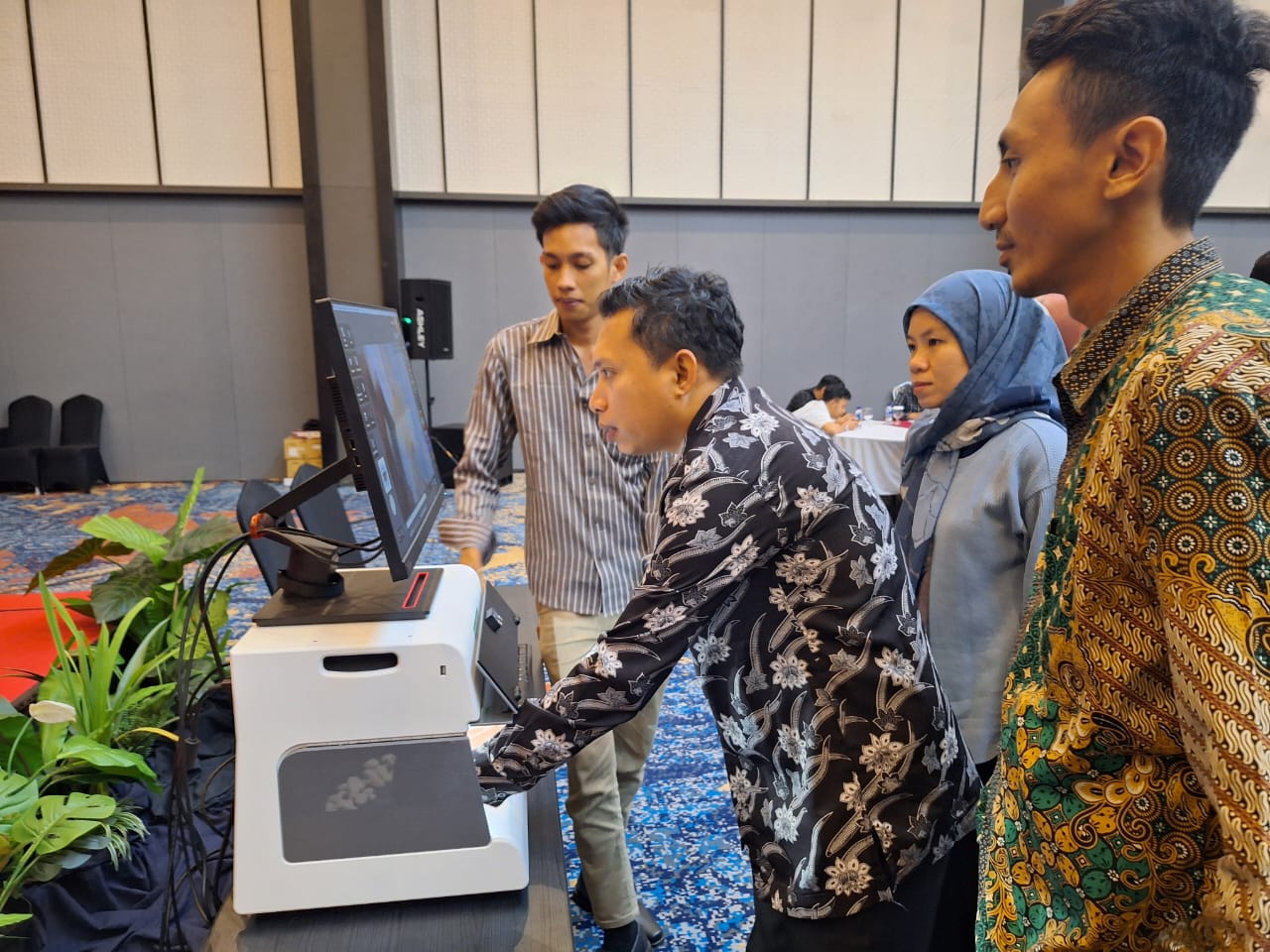 PELATIHAN: Kegiatan Diseminasi Dokumen Forensik Kemigrasian yang dilaksanakan di Aston Sorong Hotel & Conference Center, Kota Sorong, Papua Barat, Selasa (27/2) hingga Jumat (1/3).