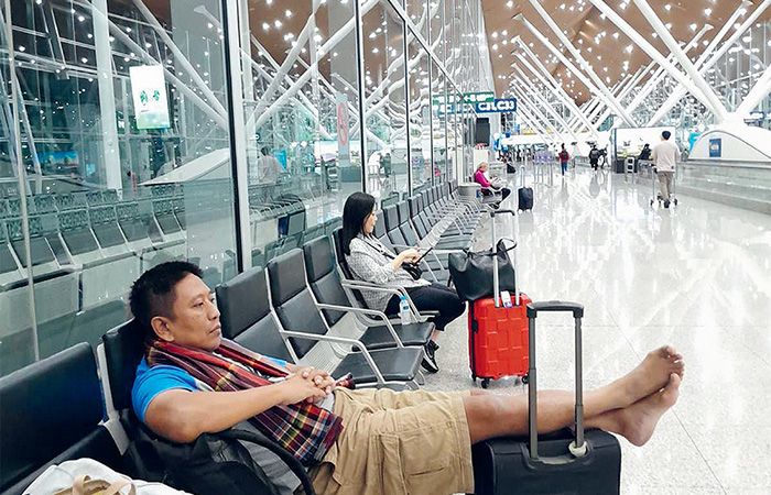 VIA NEGERI JIRAN: Joko bersyukur bisa menunaikan ibadah umrah bersama istri secara backpacker-an pada Desember lalu. (DOKUMENTASI JOKO)
