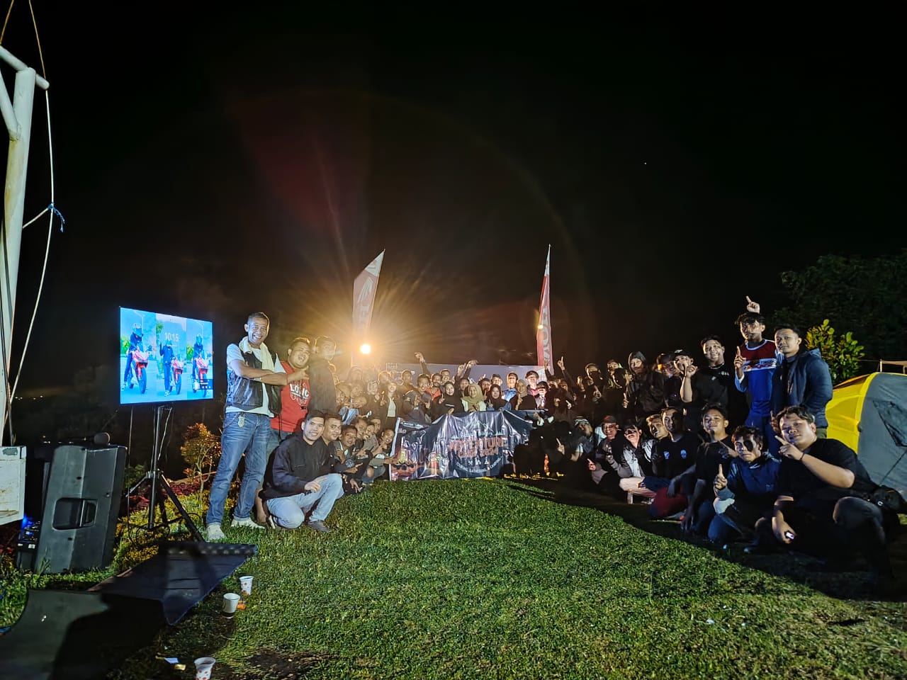 CAMPING: Peserta Honda Bikers Adventure Camp 2024 antusias mengikuti rangkaian acara.(HONDA FOR LOMBOK POST)