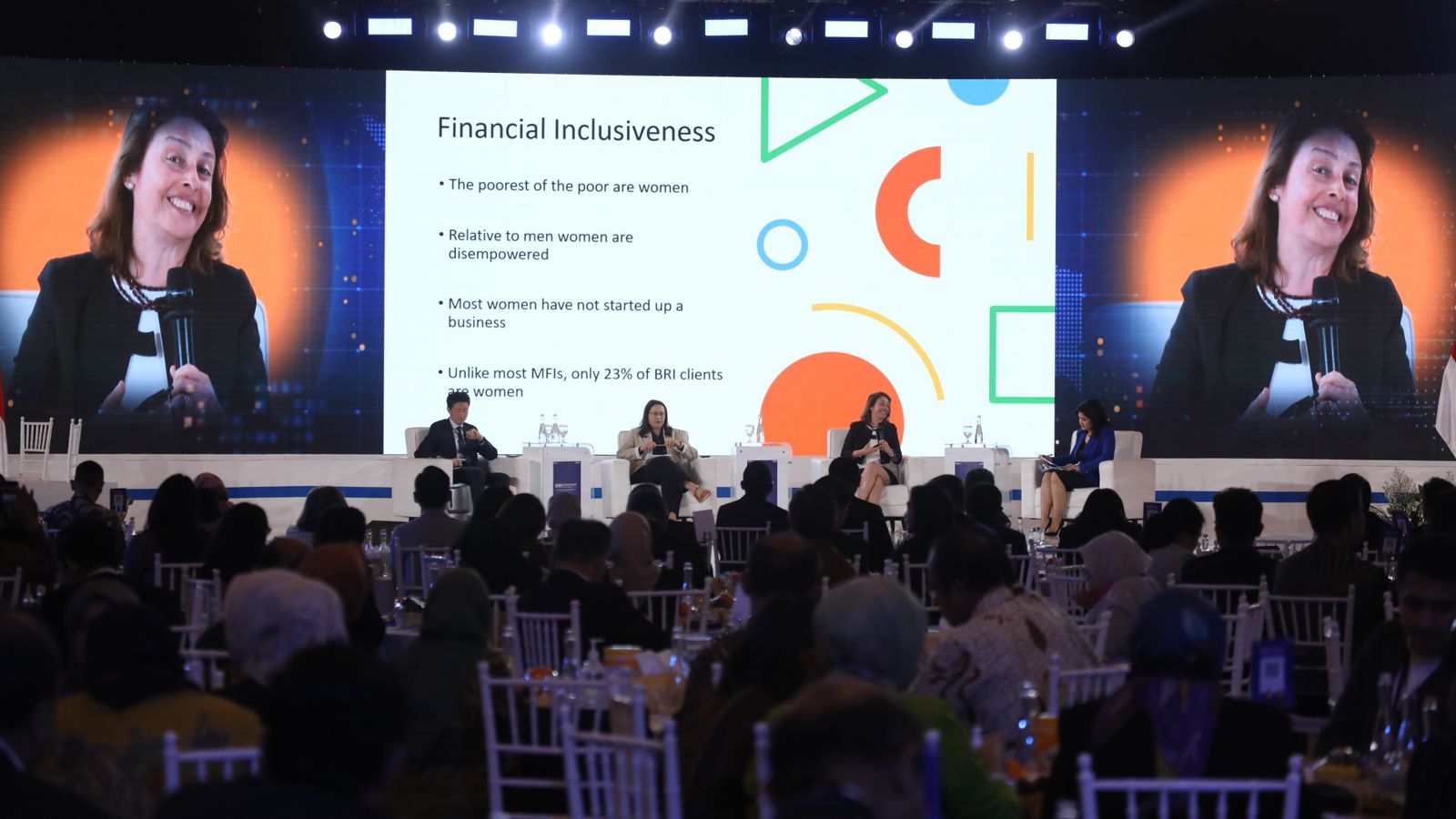 Peran BRI ini diapresiasi oleh Research Affiliate at Harvard University Beatriz Armendariz saat berbicara pada BRI Microfinance Outlook 2024 di Jakarta, 7 Maret 2024.