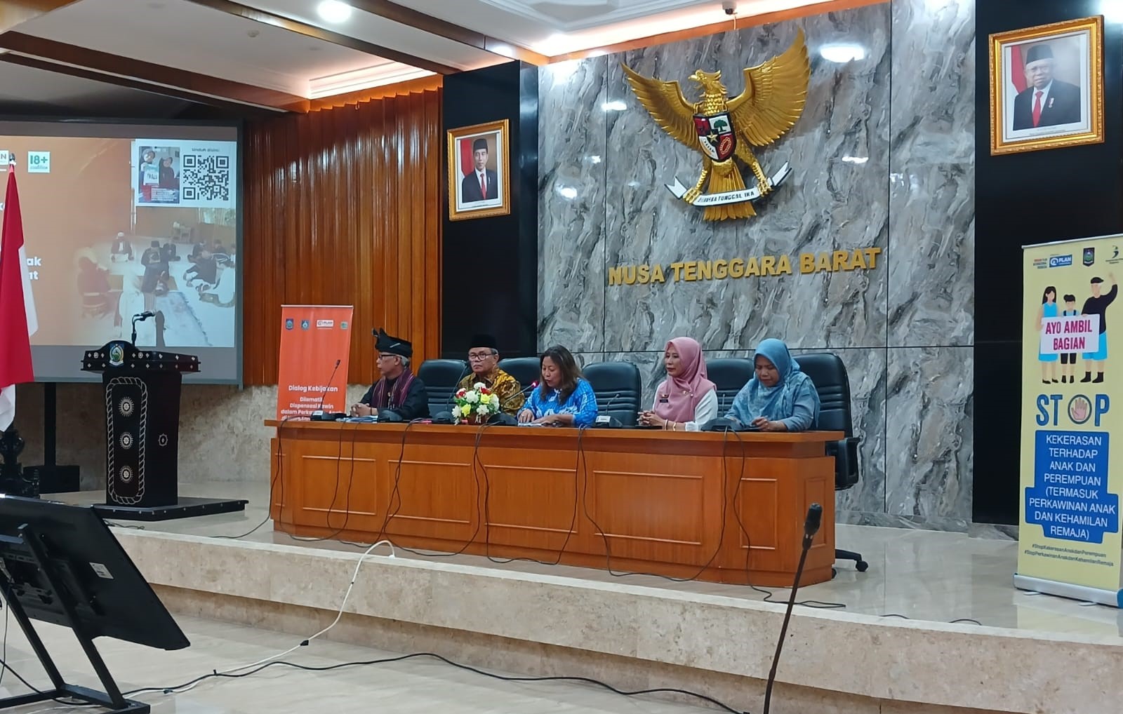 Para narasumber ddialog kebijakan publik bertemakan Dilematis Dispensasi Kawin dalam Perkawinan Anak di NTB&rdquo;, berlangsung di Gedung Sangkareang, kompleks Kantor Gubernur NTB, Rabu (20/3/2024).