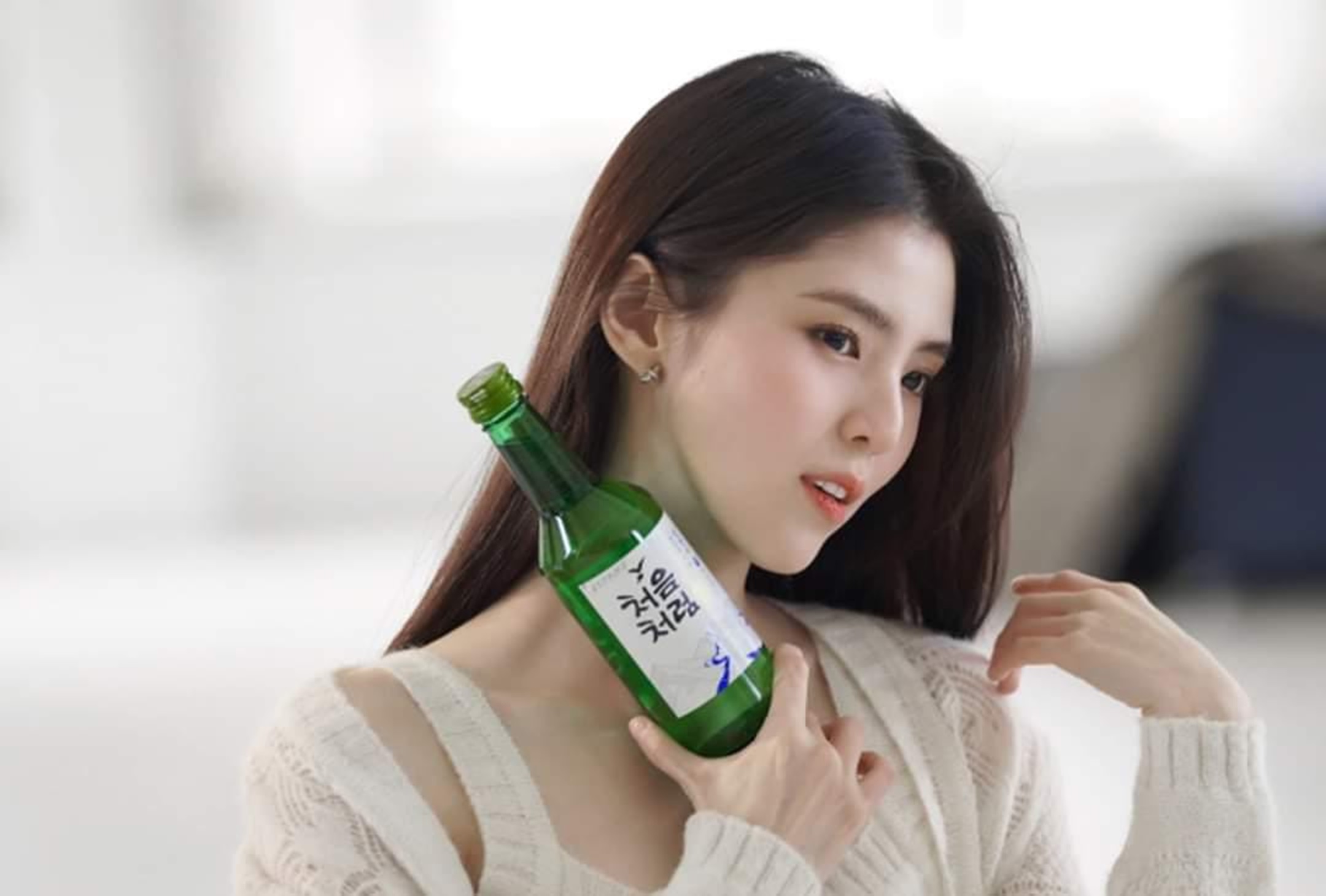 Han So Hee saat menjadi model produk Chum Churum