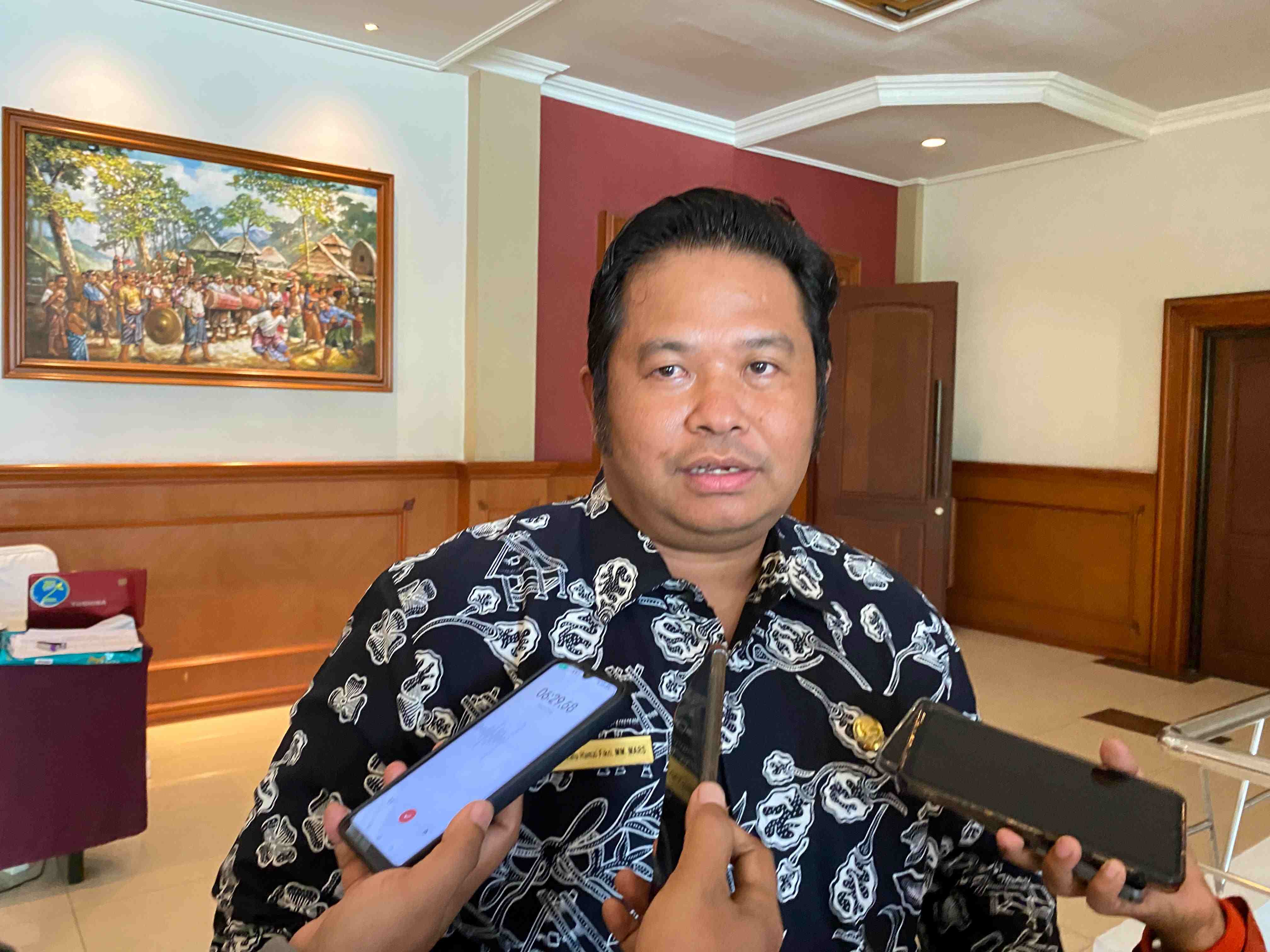 dr H Lalu Hamzi Fikri