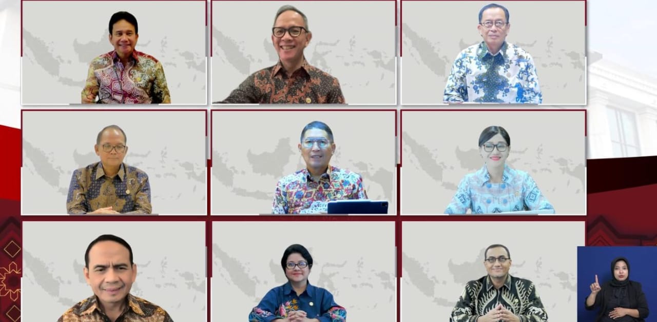 OJK membahas perkembangan sektor keuangan secara nasional.