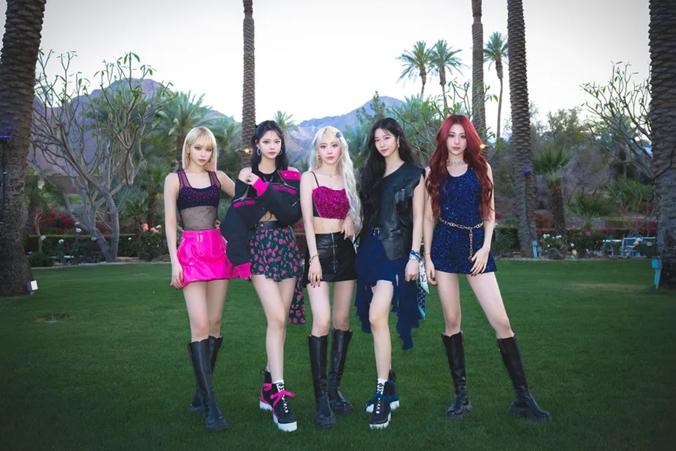 Penampilan LE SSERAFIM di pekan kedua Coachella 2024.