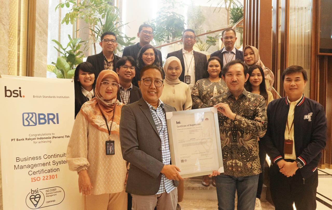 BRI berkomitmen memberikan layanan terbaik bagi nasabahnya. Hal ini diwujudkan dengan sertifikasi ISO 22301:2019 BCMS - Business Continuity Management System  Jumat (19/04/2014).
