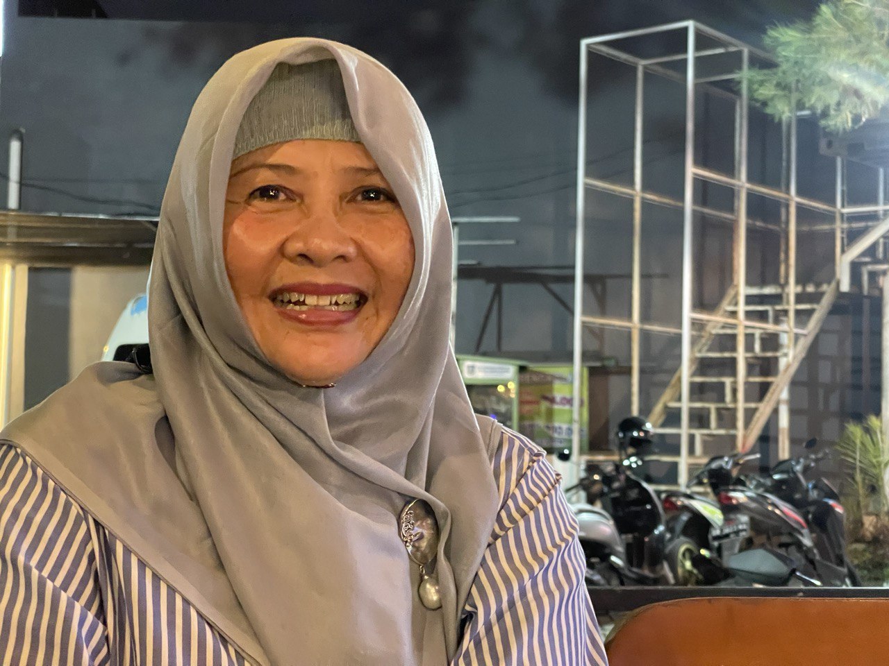 Hj Baiq Zuhar Parhi . (ZAD/LOMBOK POST)