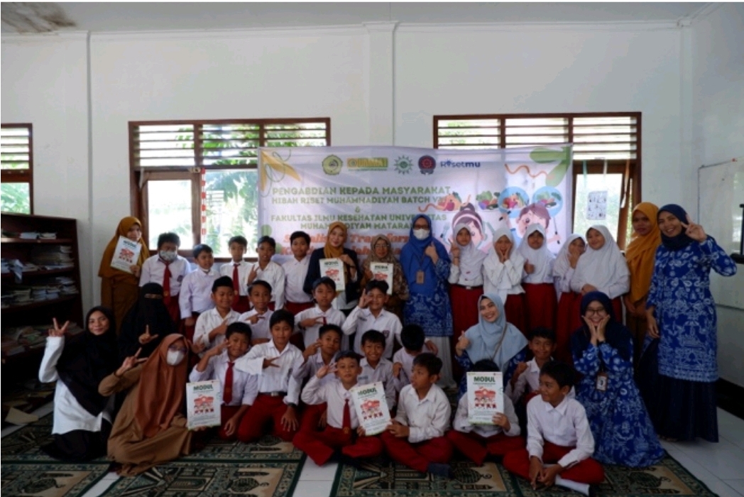 KANTIN SEHAT: Pihak UMMAT dan SD