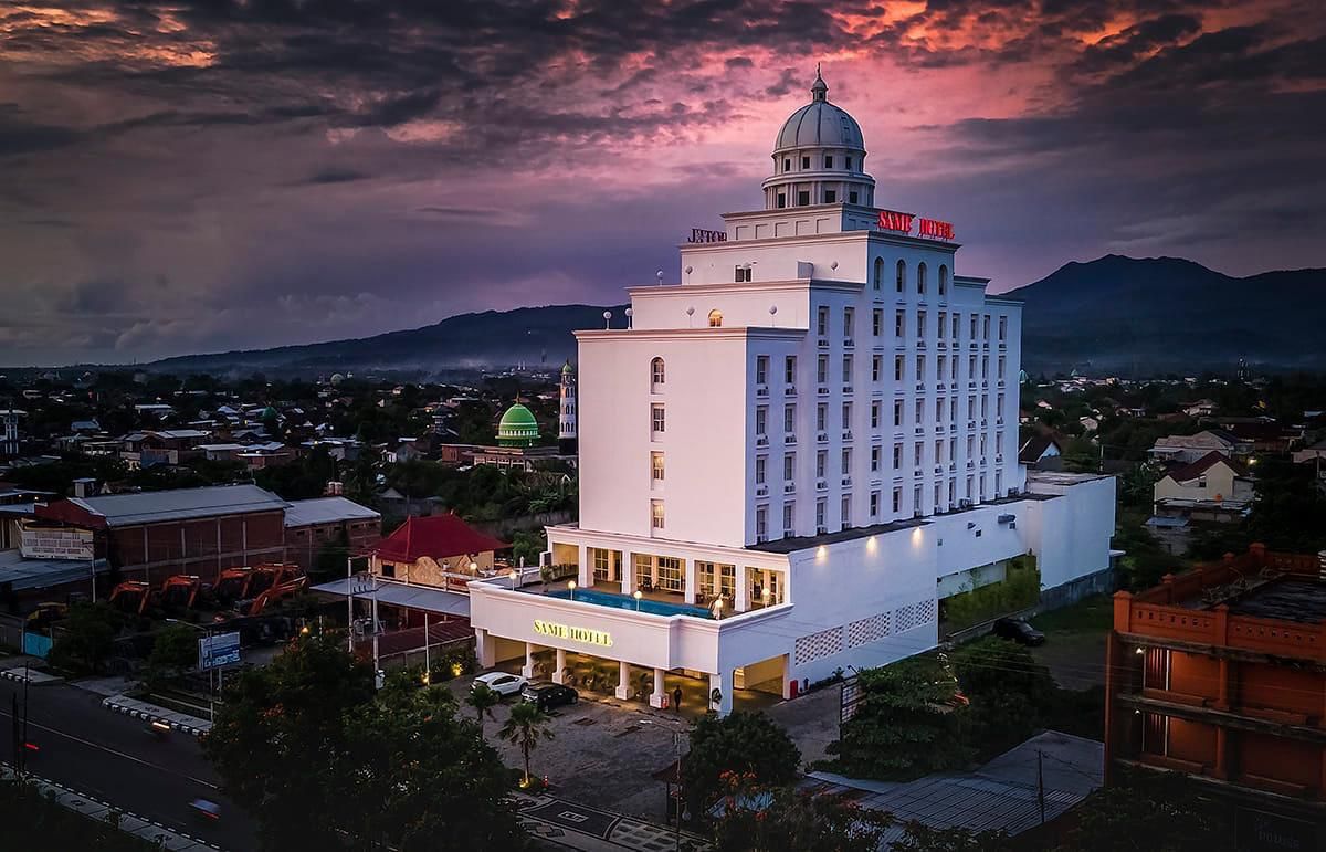 Inilah gedung Same Hotel yang ada di Jalan Jenderal Sudirman Selaparang Kota Mataram.