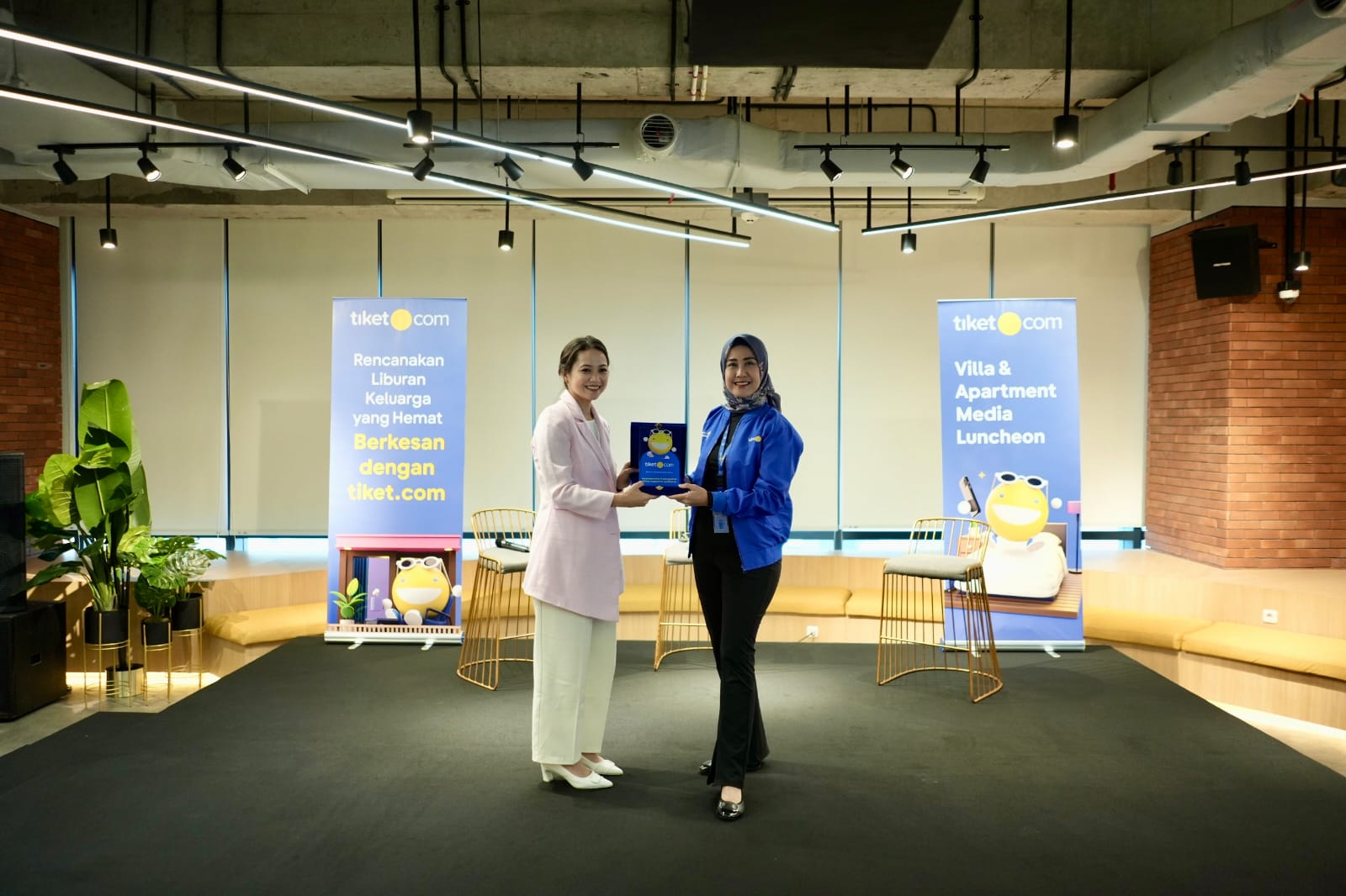 tiket.com telah memiliki lebih dari 2 juta opsi properti Vila dan Apartemen yang tersebar secara global
