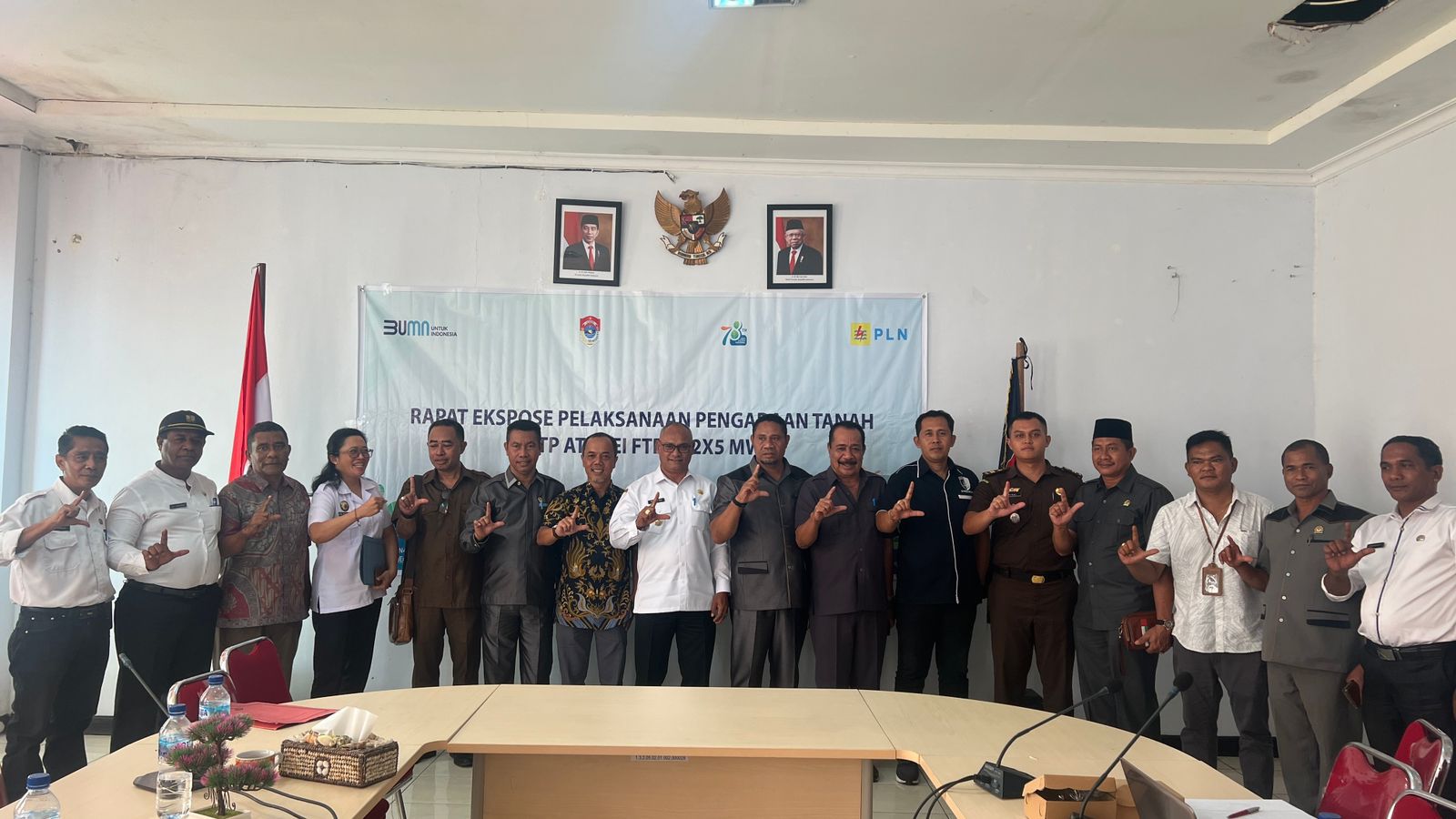 PLN UIP Nusra melaksanakan ekspose pelaksanaan pengadaan tanah PLTP Atadei di kantor Bupati Lembata, NTT, Rabu (12/6).