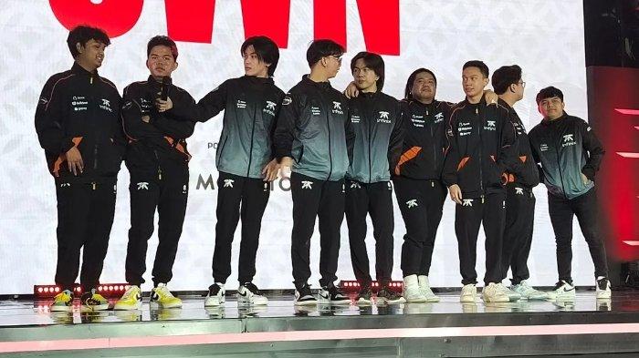 JUARA: Fnatic Onic menjadi juara MPL ID Season 13 sekaligus lolos ke MSC 2024.(IST/LOMBOK POST)