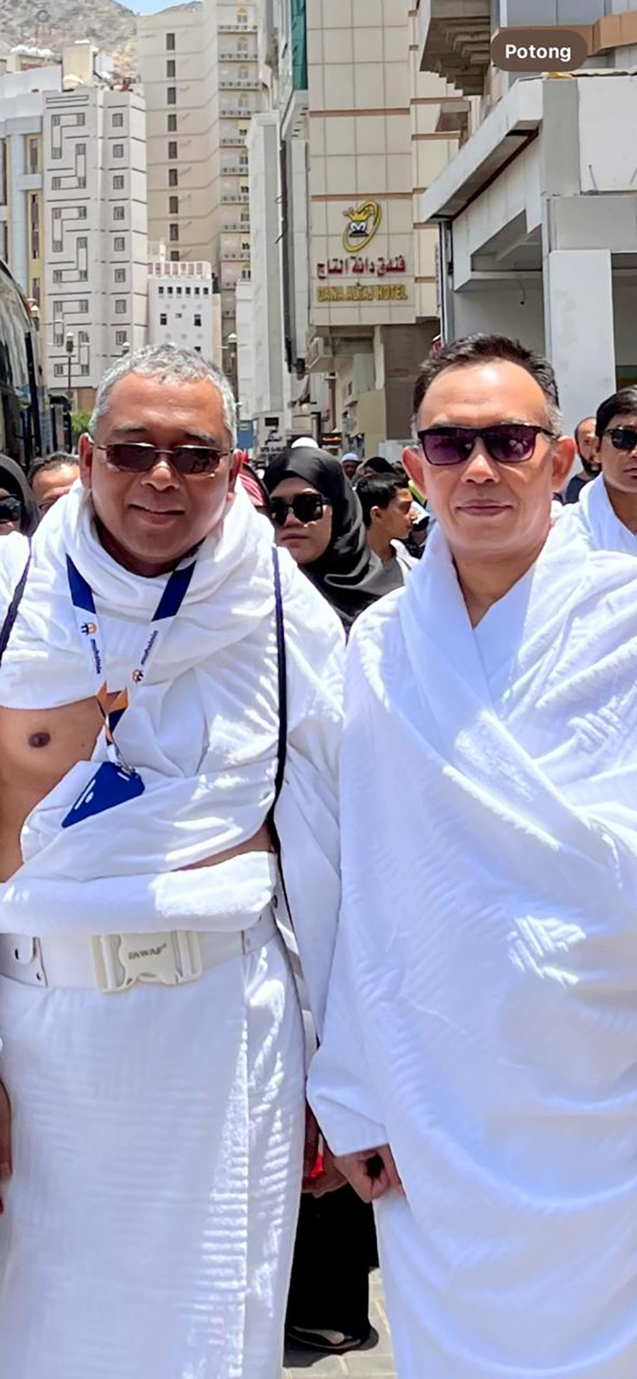DEKAT: Momen saat Sekwan Lalu Aria Dharma umrah bersama Wakil Wali Kota Mataram TGH Mujiburrahman, beberapa waktu lalu. (DOK PRIBADI)