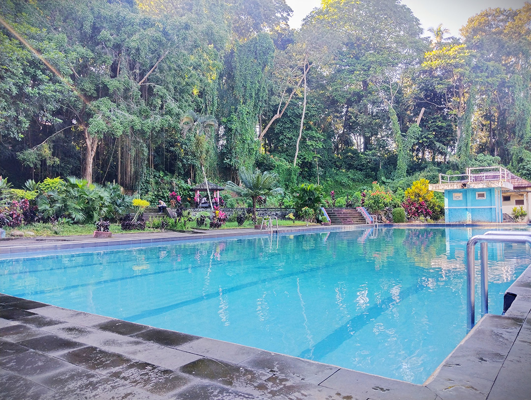 FAVORIT MASYARAKAT: Inilah tampilan kolam pemandian yang menjadi favorit masyarakat dan wisatawan di Kolam Wisata Aik Bukak. (Dewi/Lombok Post)