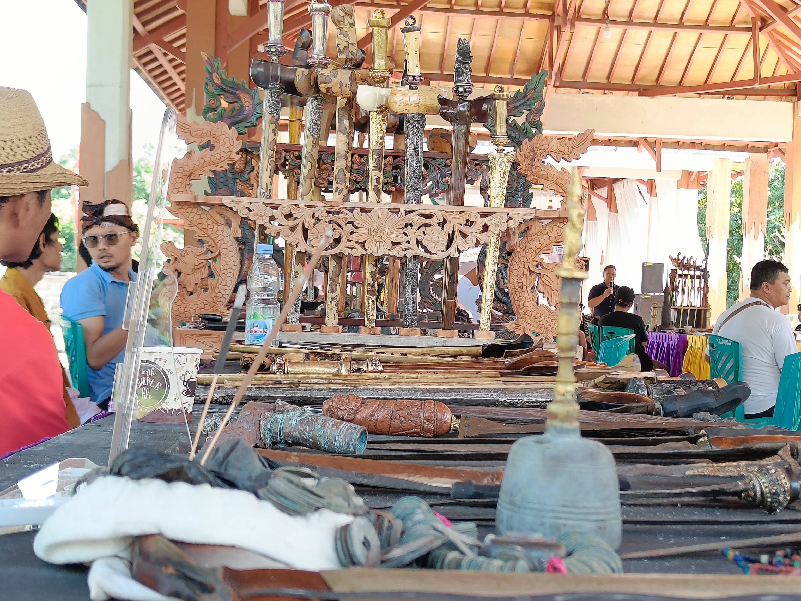 SENI: Suasana pameran keris di Taman Mayura, Kota Mataram, Sabtu (29/6).