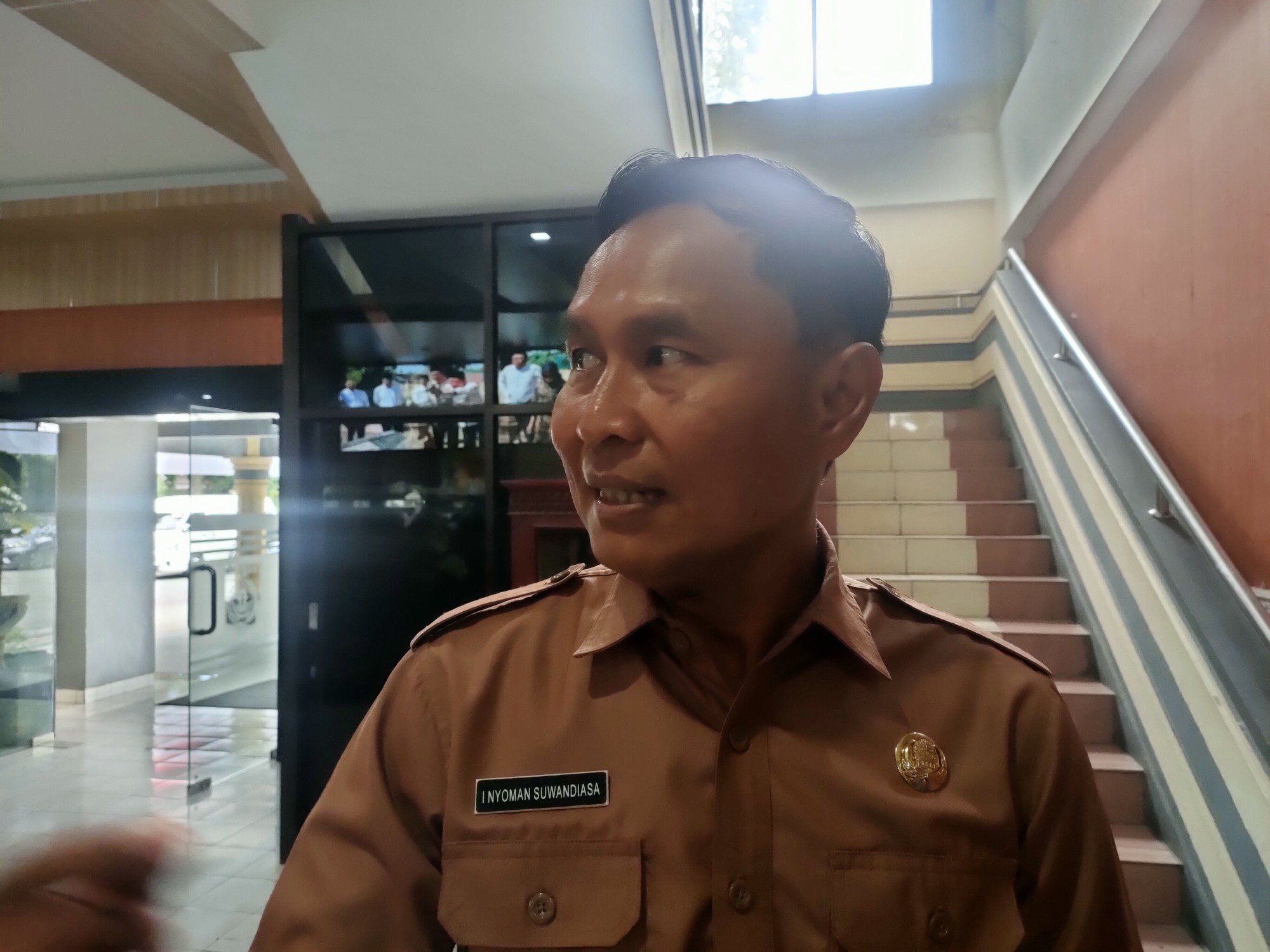 I Nyoman Suwandiasa. (HARLI/LOMBOK POST)