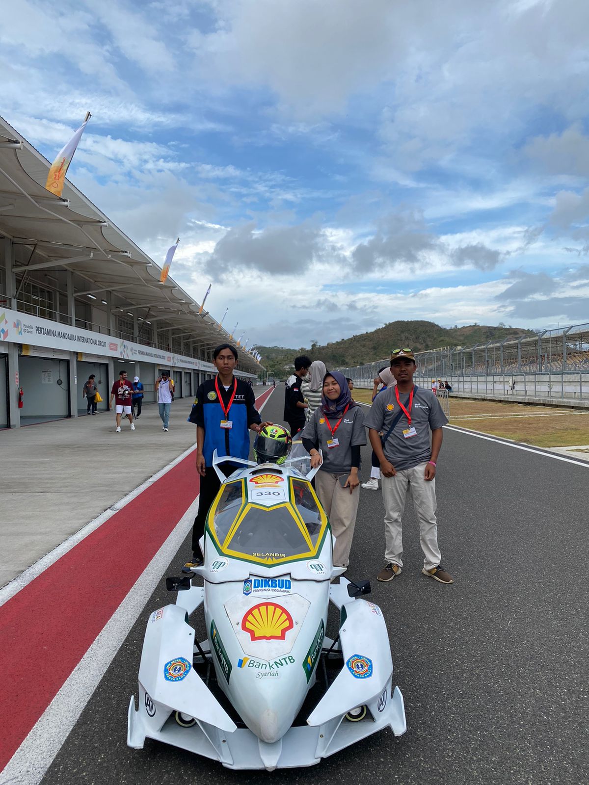 SATU-SATUNYA: Inilah tampilan kendaraan Selandir Eco Team asal SMKN 1 Lingsar, yang menjadi satu-satunya peserta dari SMK yang Shell Eco Marathon Asia Pasifik dan Timur Tengah 2024. (IST/LOMBOK POST)