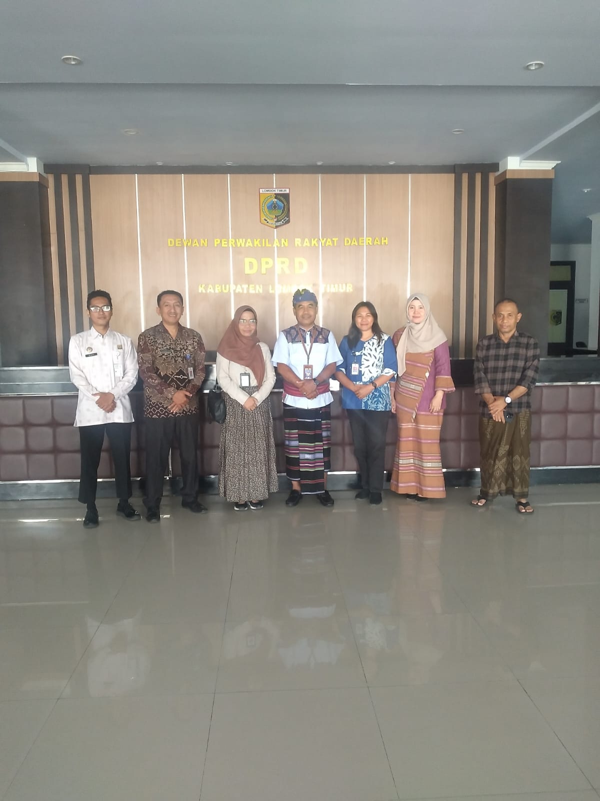 PERKUAT KOORDINASI: Tim dari Kanwil Kemenkumham NTB dipimpin Kepala Bidang Hukum Puri Adriatik Chasanova dan diterima Kepala Bagian Hukum Setda Kabupaten Lombok Timur Biawansyah Putra, Kamis (4/7)