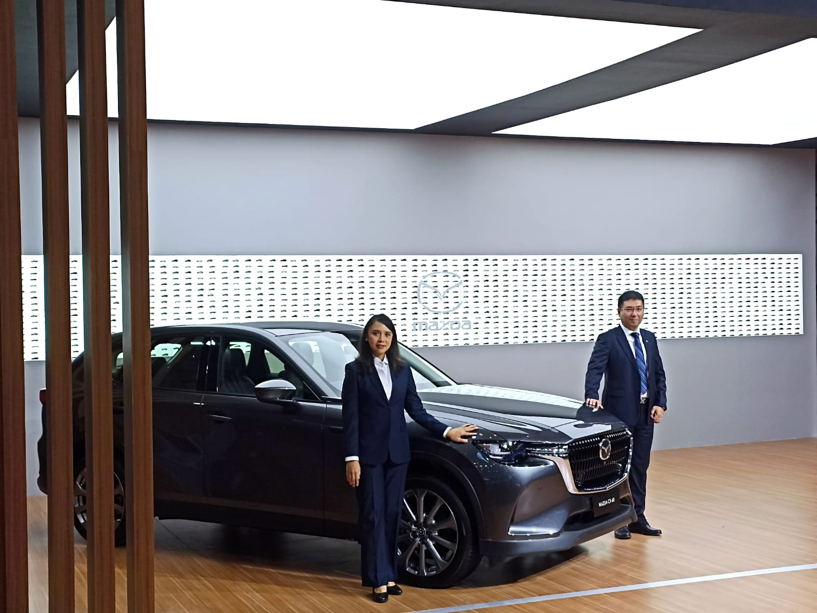 MEWAH: Mazda memperkenalkan SUV flagship edisi terbaru, CX-60 Pro (2.5L AWD) di Indonesia saat event GIIAS, yaitu 18-28 Juli 2024.