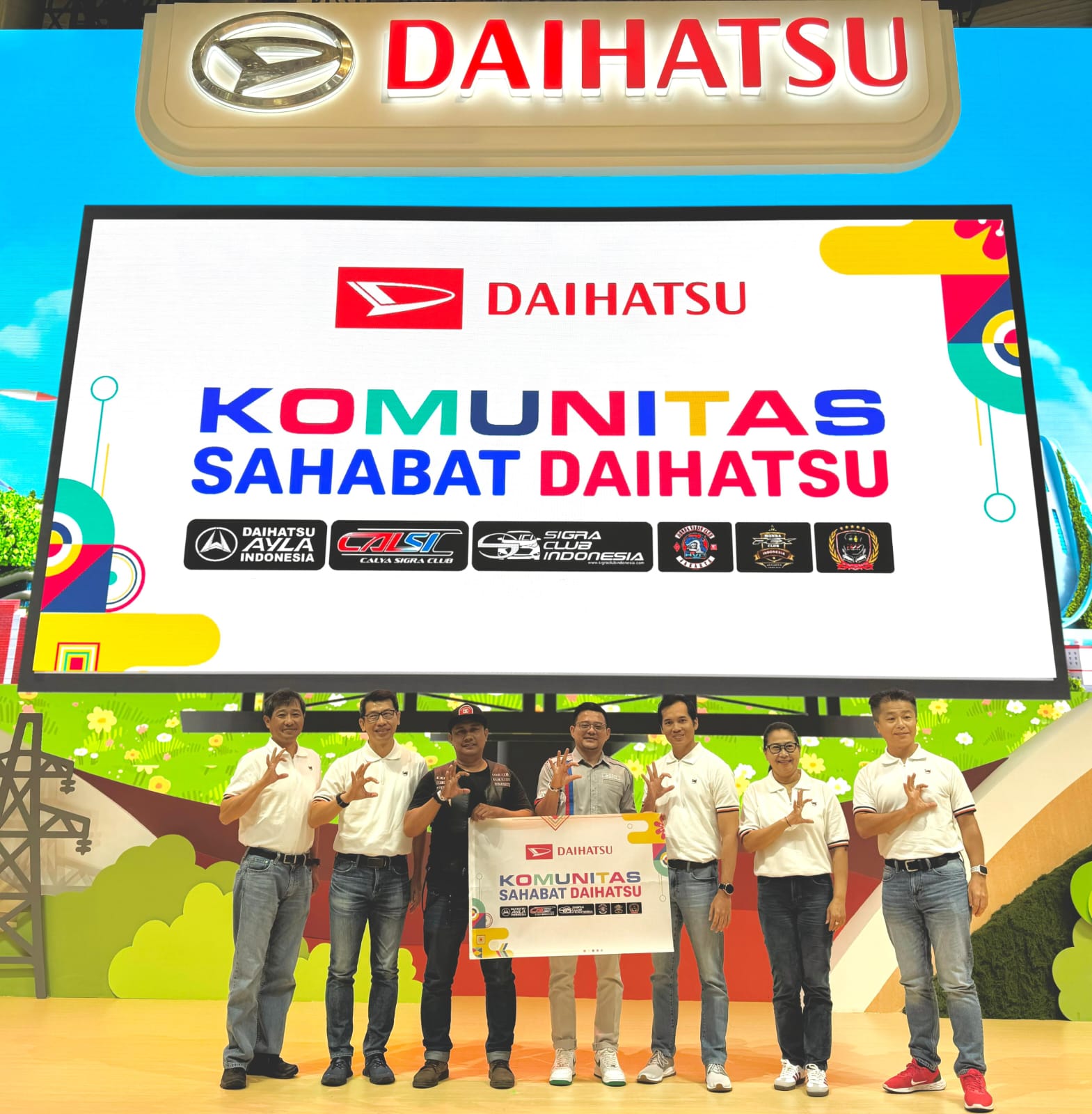 KOLABORASI: Daihatsu menggelar acara bertajuk Kolaborasi Daihatsu Bersama Sahabat Komunitas di GIIAS 2024.