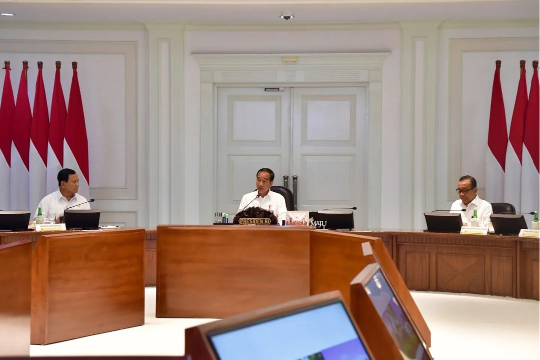 Presiden Jokowi Pimpin Rapat terbatas bersama sejumlah Menteri (Instagram jokowi)