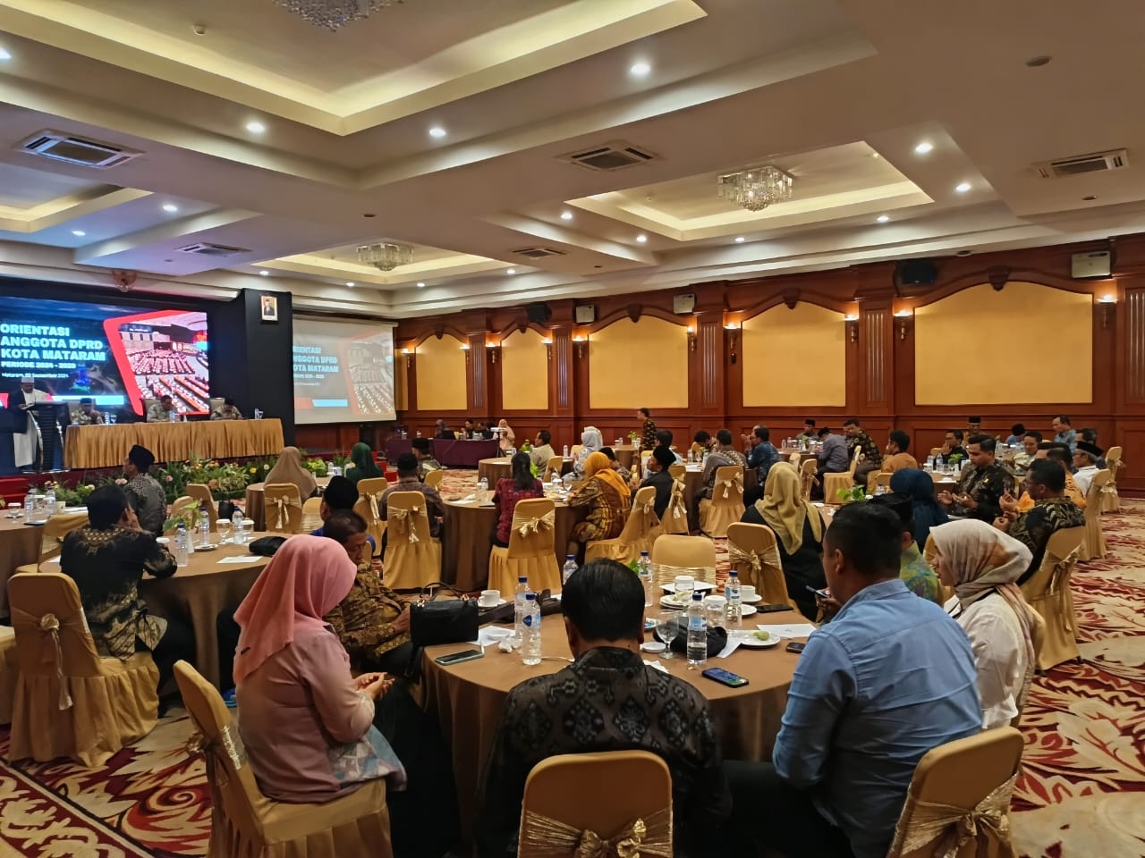 PEMBEKALAN: Orientasi Anggota DPRD Kota Mataram Masa Jabatan 2024-2029, Senin malam (2/9)