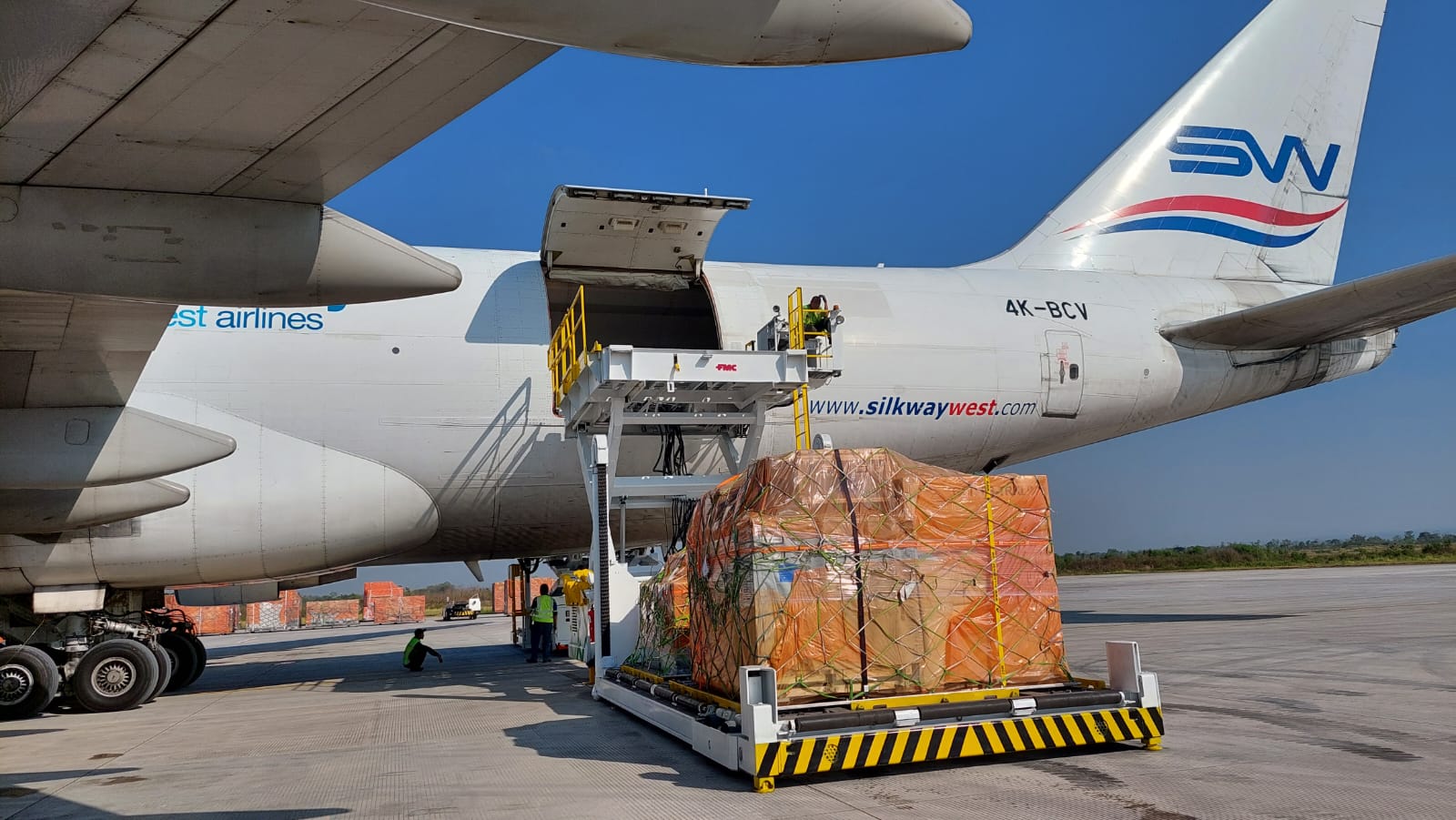Suasana bongkar muat logistik MotoGP Mandalika tahun lalu di Bandara Internasional Zainuddin Abdul Madjid, Loteng.