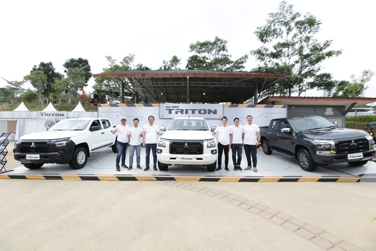Mitsubishi All-New Triton merupakan produk legendaris yang telah teruji keandalannya dalam mendukung aktivitas bisnis dan petualangan pelanggan, yang didukung dengan kehadiran dan perjalanan panjang