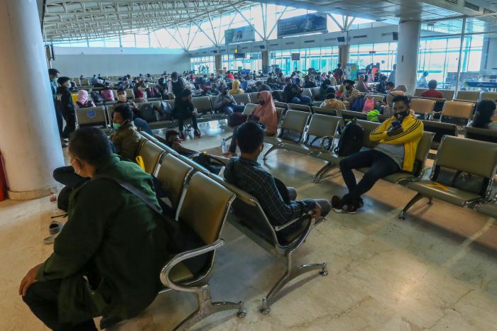 DIPERLUAS: Jumlah kursi di ruang tunggu   di terminal domestik dan interasional BIZAM ditambah dalam rangka menyambut MotoGP.