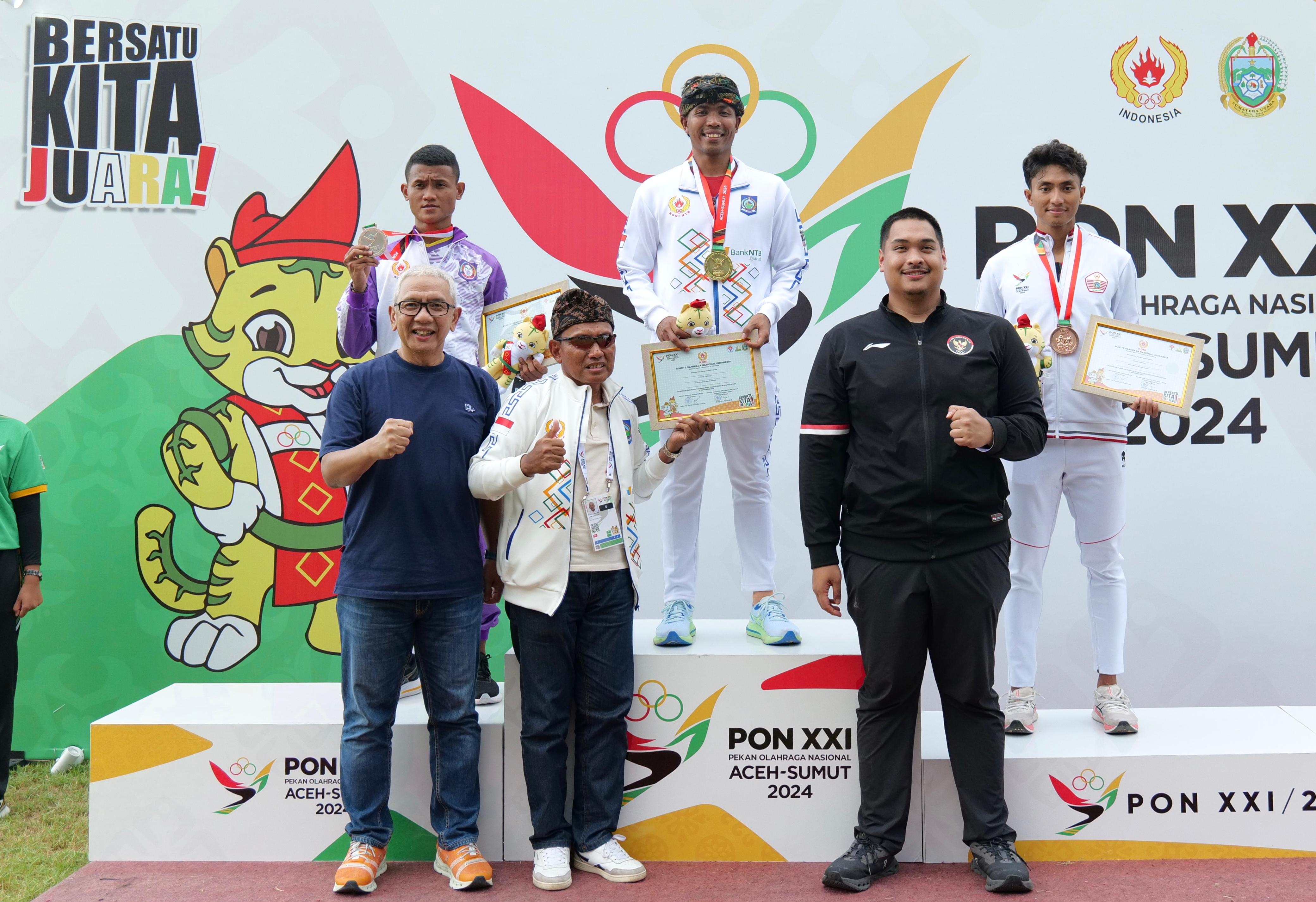 Menpora Dito Ariotedjo menghadiri UPP Cabor Atletik nomor 200 meter putra dimana Lalu Muhammad Zohri meraih medali emas.