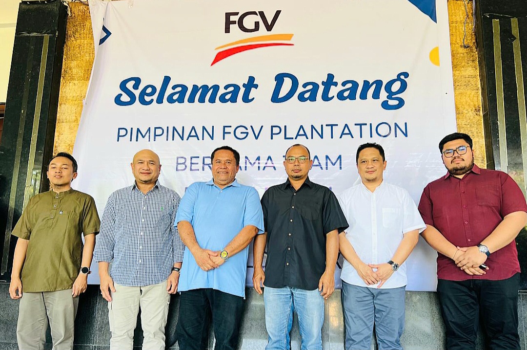 JALIN KERJA SAMA: Direksi PT Cipta Rezeki Utama dan PT FGV yang siap mengirim ribuan pekerja migran Indonesia (PMI) asal Lombok untuk bekerja di perkebunan sawit Malaysia.