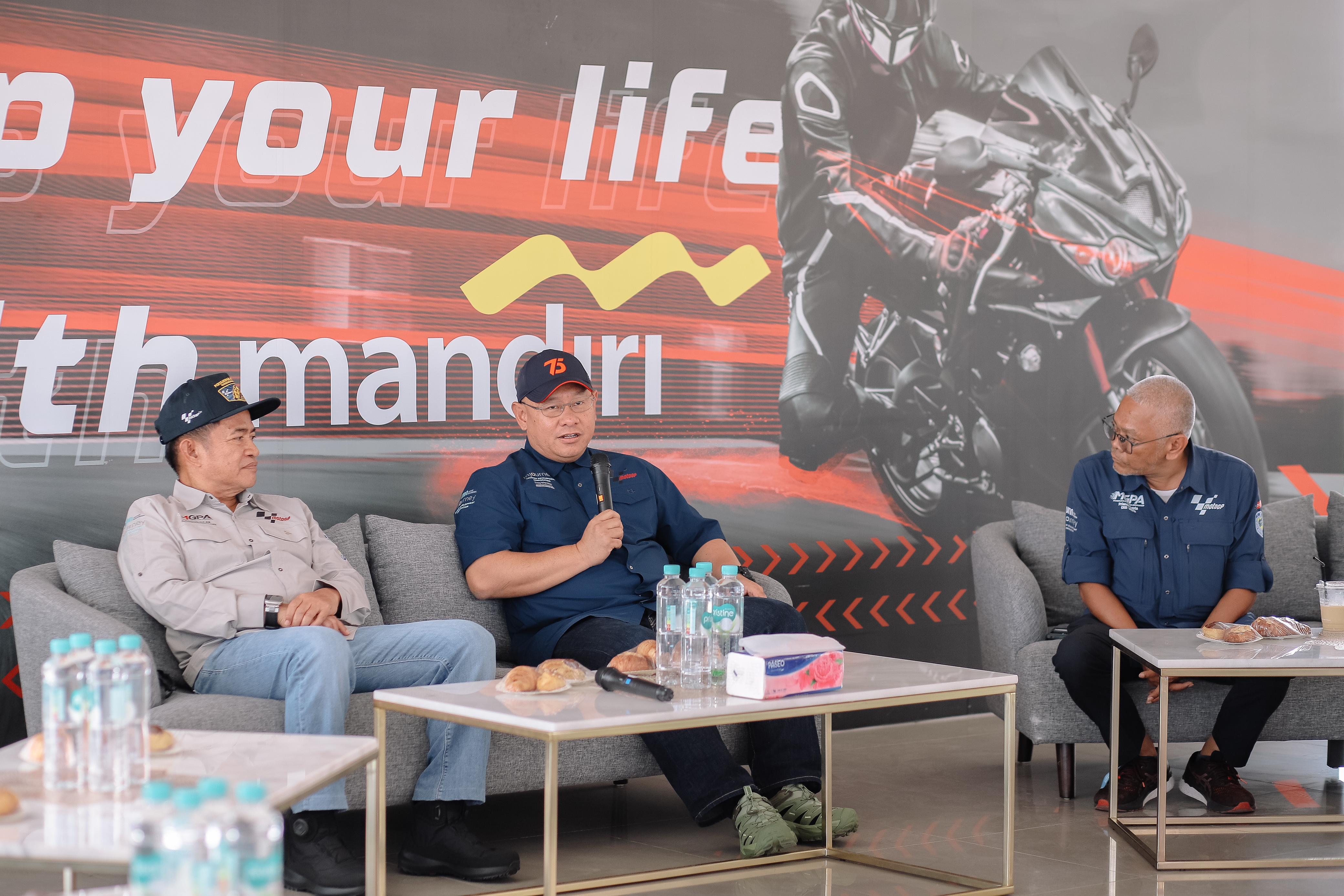 RAPAT EVALUASI: Suasana rapat persiapan MotoGP Mandalika 2024 salah satunya rencana kedatangan Presiden RI Joko Widodo ke Sirkuit Internasional Mandalika, pada Minggu (22/9).