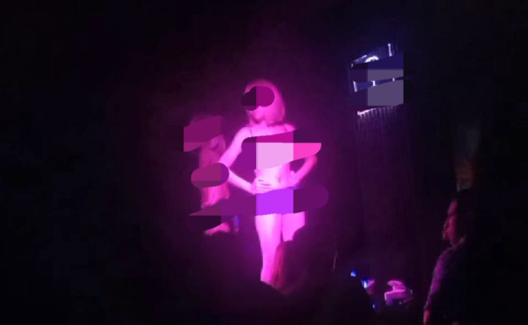 TANGKAPAN LAYAR: Salah satu tempat hiburan malam di Kota Mataram diketahui menyiapkan layanan tarian striptis.