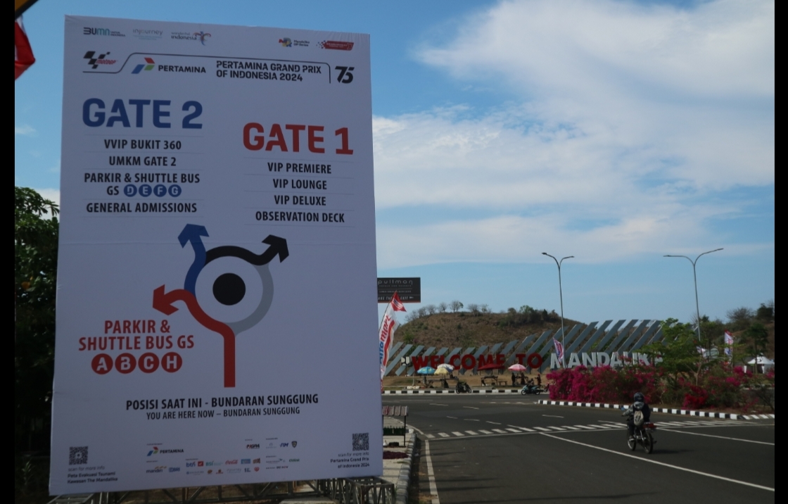 Peta raksasa mudahkan pengunjung menuju Sirkuit Internasional Mandalika menyaksikan MotoGP Mandalika 2024