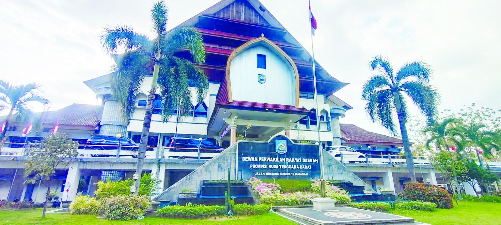 Ilustrasi Gedung DPRD NTB