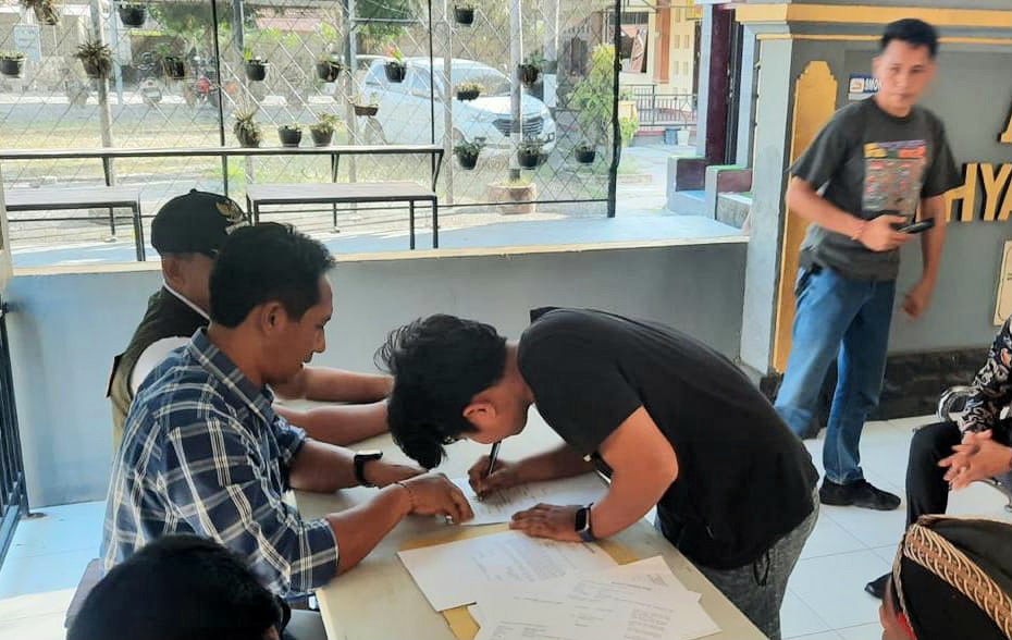 Kasus penganiayaan yang terjadi di wilayah hukum Polsek Sandubaya diselesaikan dengan cara damai.