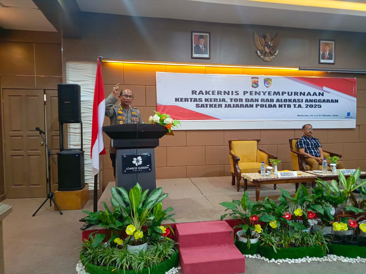 Karo Rena Polda NTB Kombes Pol Suratno menyampaikan arahannya dalam rakernis anggaran 2025.