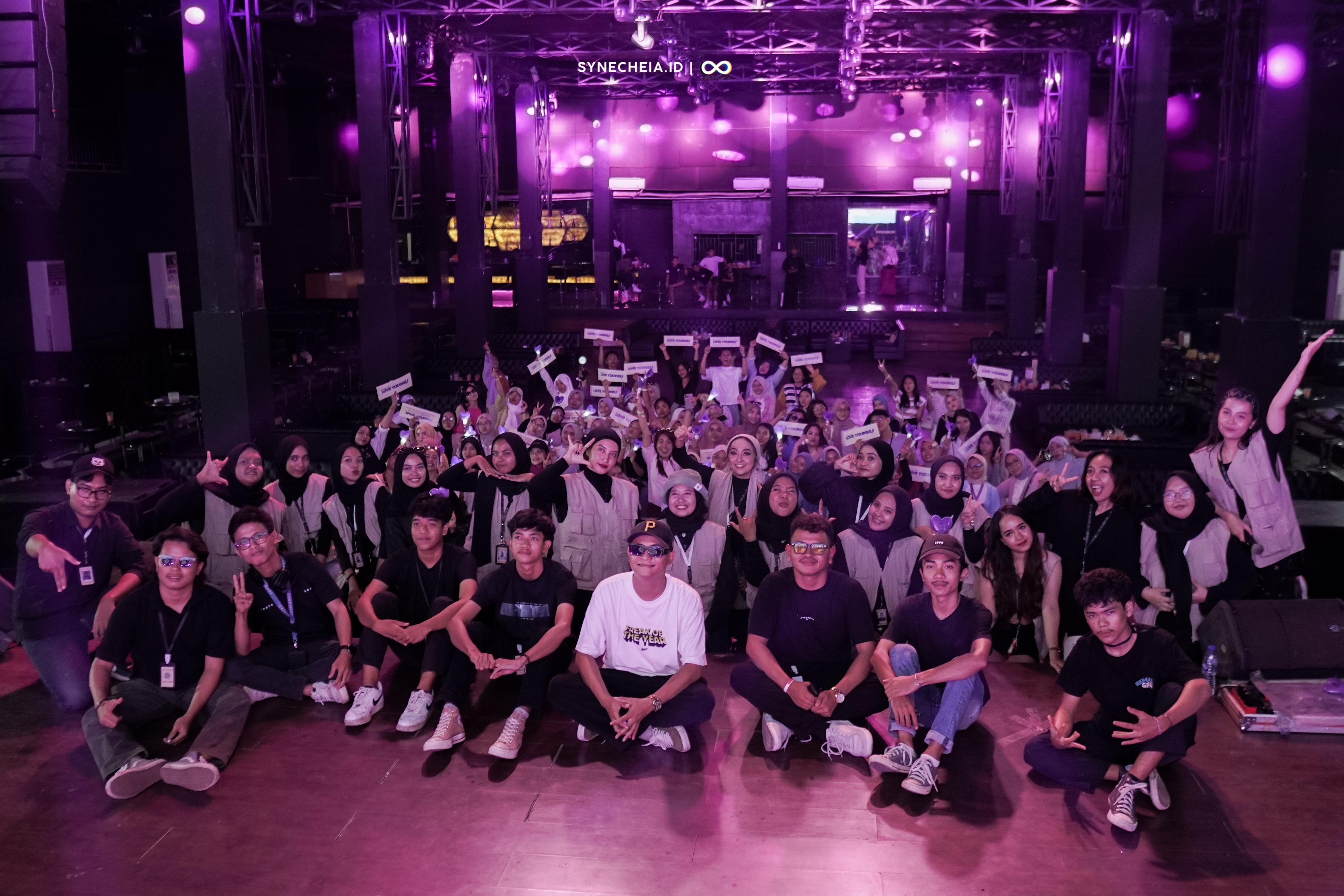 SUKSES: Bangtan Shunsine Project (BSP) menggelar annual event istimewa yang mengkolaborasikan Budaya Sasak dan Korea di area Eterna Music Hall Batulayar Lombok Barat, Minggu (20/10).