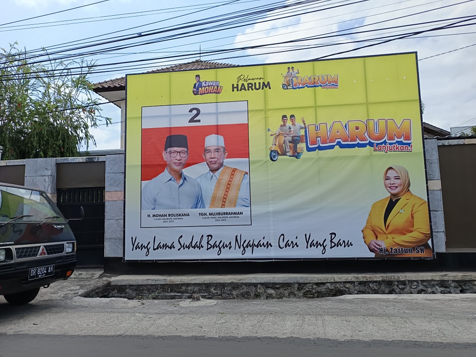 Baliho pasangan HARUM terpasang di kediaman H Salman di Pejarakan, Ampenan beberapa waktu lalu.