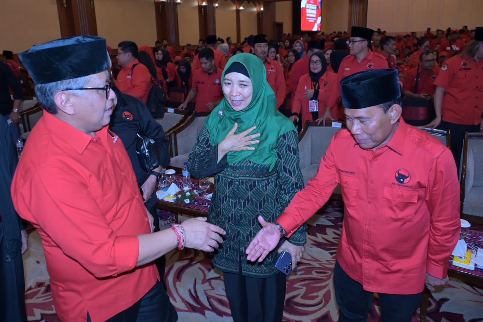 Sekjen DPP PDIP Hasto Kristiyanto saat menghadiri rakerdasus menyambut Pilkada Serentak 2024 di NTB, Sabtu (26/10)