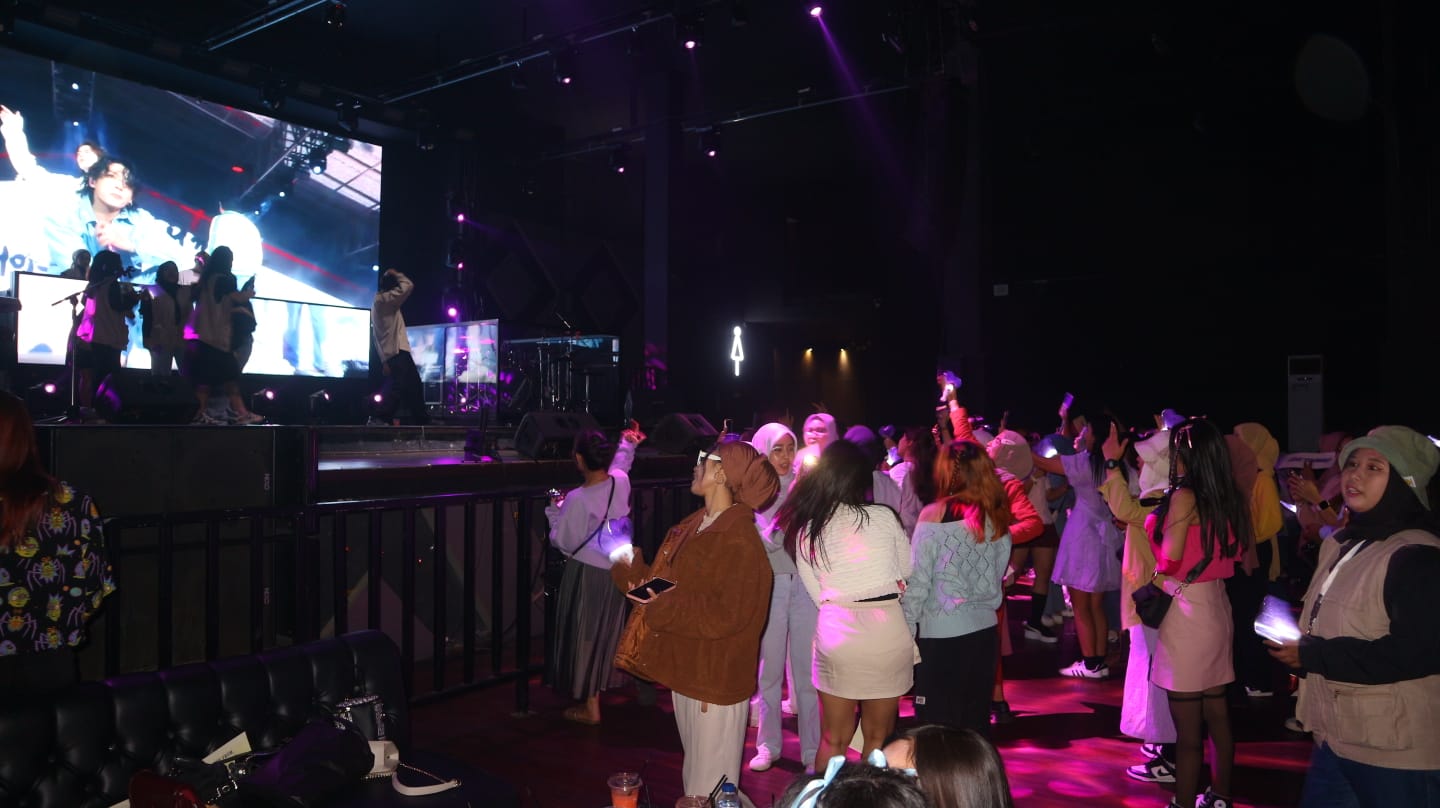 FUN: Kemeriahan annual event Love Yourself yang digagas Sunshine Project di Kota Mataram, Minggu (20/10).