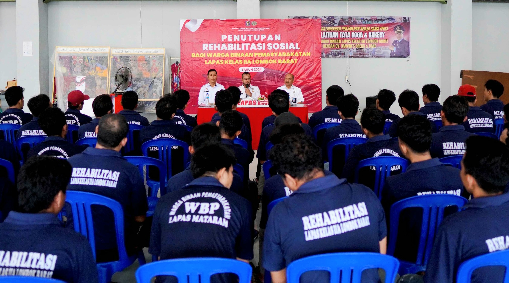 DIREHABILITASI: Sebanyak 50 orang warga binaan Lapas Kelas IIA Lobar berhasil mengikuti program rehabilitasi sosial yang dilaksanakan pihak Lapas bekerja sama dengan BNN Provinsi NTB.