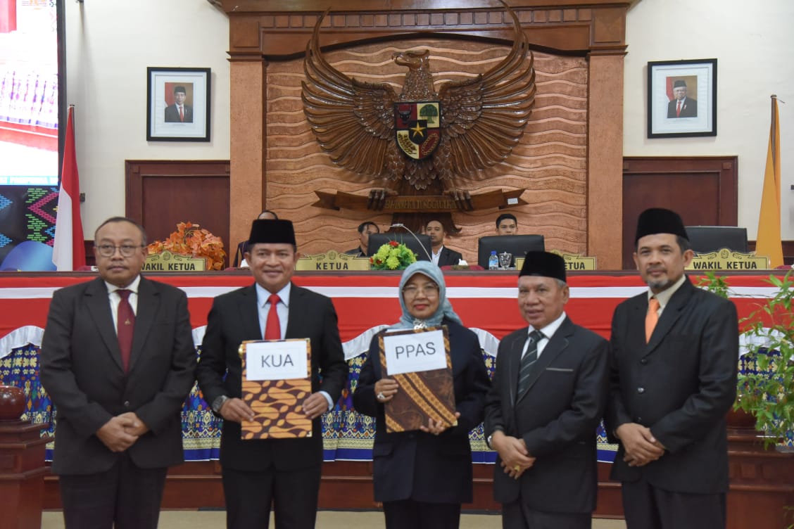 ANGGARAN DAERAH: Pemprov bersama DPRD NTB secara resmi menandatangani Nota Kesepakatan Rancangan Kebijakan Umum Anggaran (KUA) dan Prioritas Plafon Anggaran Sementara.
