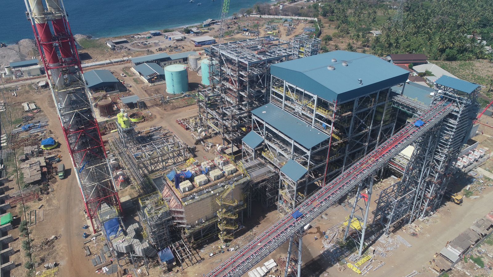 PLTU Lombok FTP-2 (2x50 MW) yang berlokasi di Desa Padak Guar, Kecamatan Sambelia, Lombok Timur.