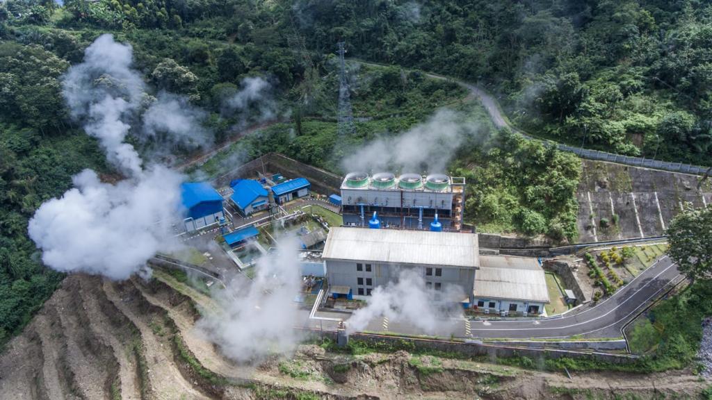 Kadar asam sulfur yang dihasilkan dari aktivitas PLTP Ulumbu aman dan tidak berdampak pada lingkungan dan kesehatan masyarakat.