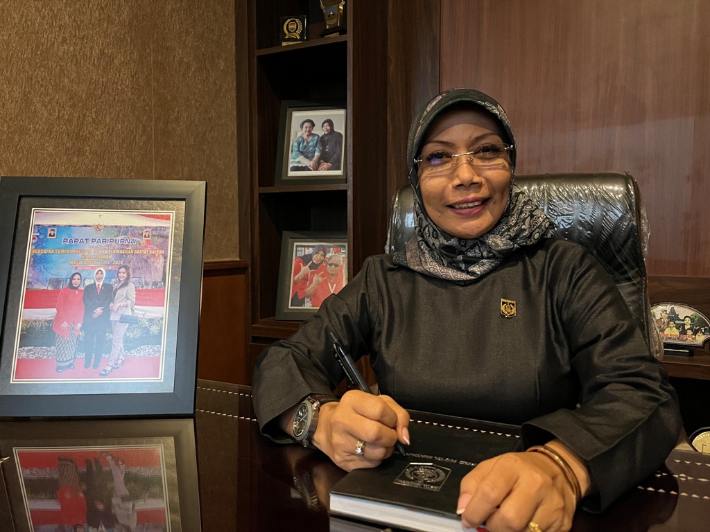Nyayu Ernawati ZAD/LOMBOK POST