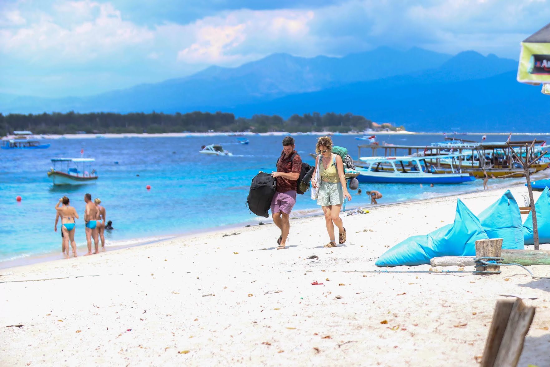 CARI SOLUSI: Pemerintah daerah harus segera memastikan solusi jangka panjang untuk persoalan air Gili Tramena.&nbsp;IVAN/LOMBOK POST&nbsp;